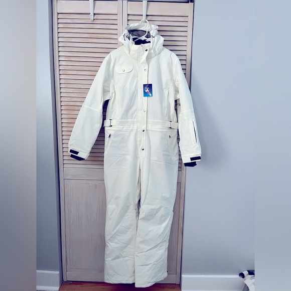 Great for snow boarding and skiing!! - Picture 1 of 5